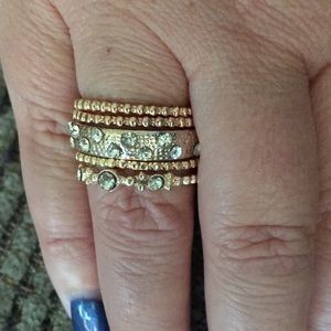 New stackable ring set